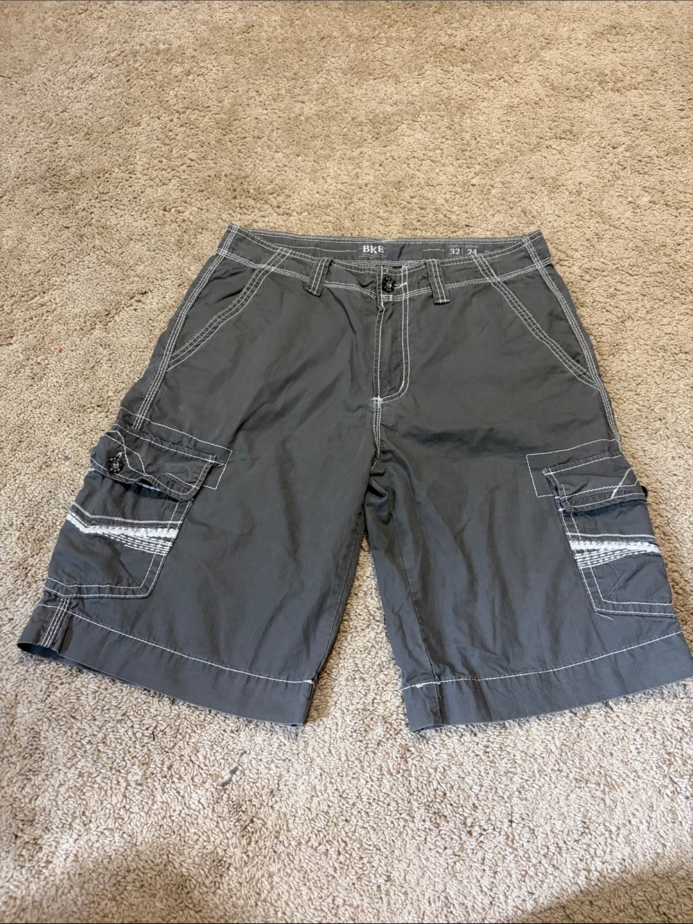 BKE Gray Athletic Fit Cargo Shorts Size 32